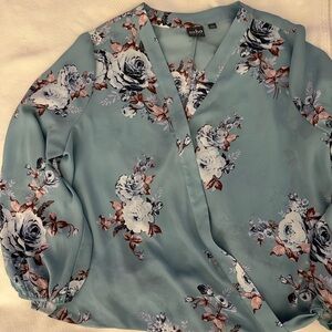 Soho by New York & Company Floral Blouse - Light Blue size XL
